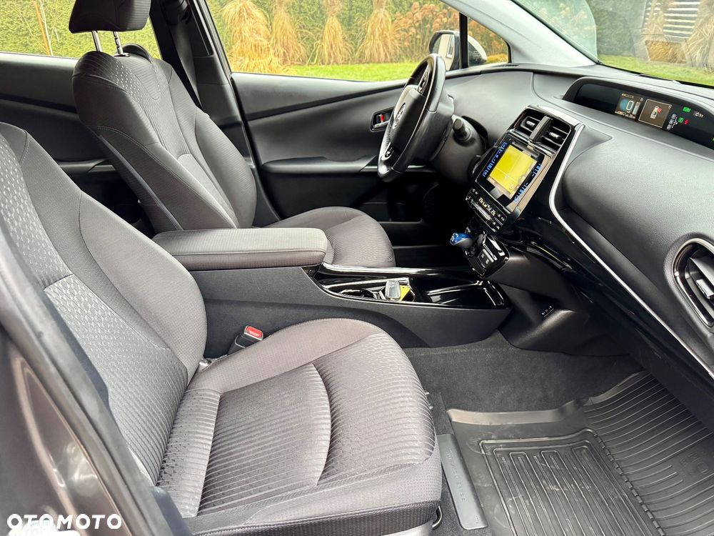 Toyota Prius Hybrid Comfort - 28