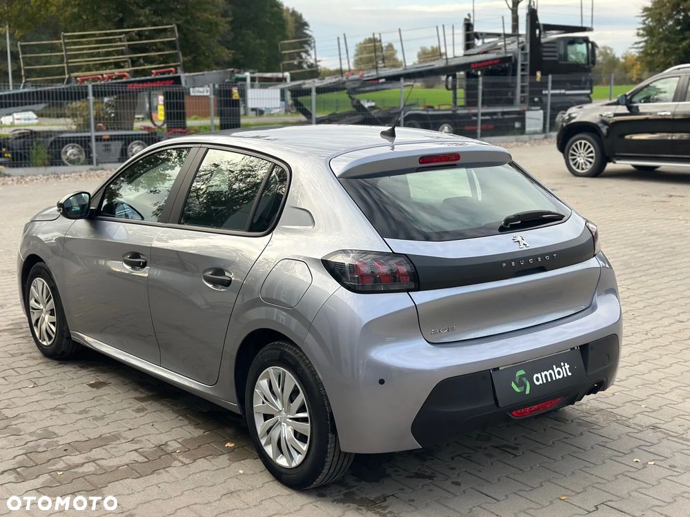 Peugeot 208 - 5