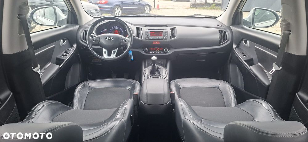 Kia Sportage 2.0 CVVT 2WD Attract - 11