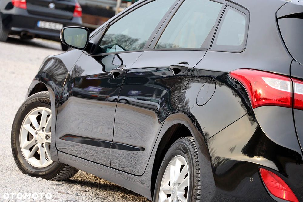 Hyundai i30 i30cw 1.4 CRDi Advantage - 16