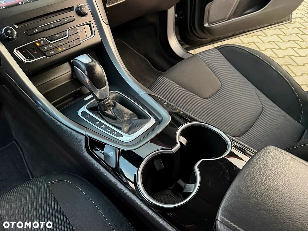 Ford Mondeo 2.0 TDCi Titanium PowerShift - 35