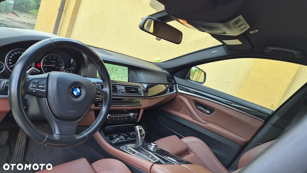 BMW Seria 5 520i Touring Sport-Aut - 3