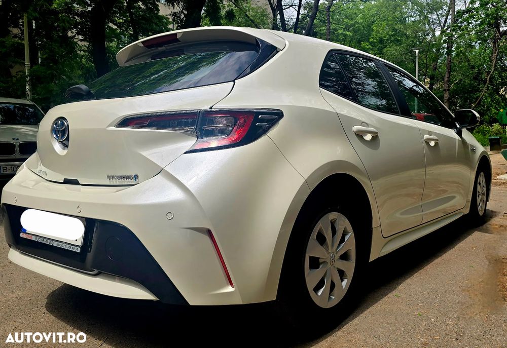 Toyota Corolla 1.8 HSD Business - 2