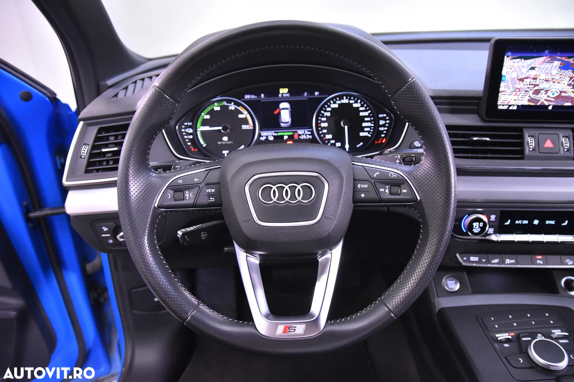 Audi Q5 55 TFSI e quattro S tronic - 16