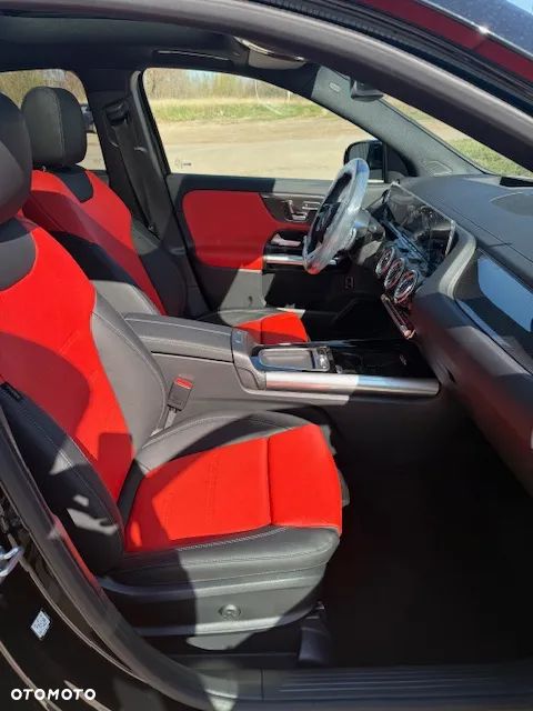 Mercedes-Benz GLA 200 AMG Line - 8