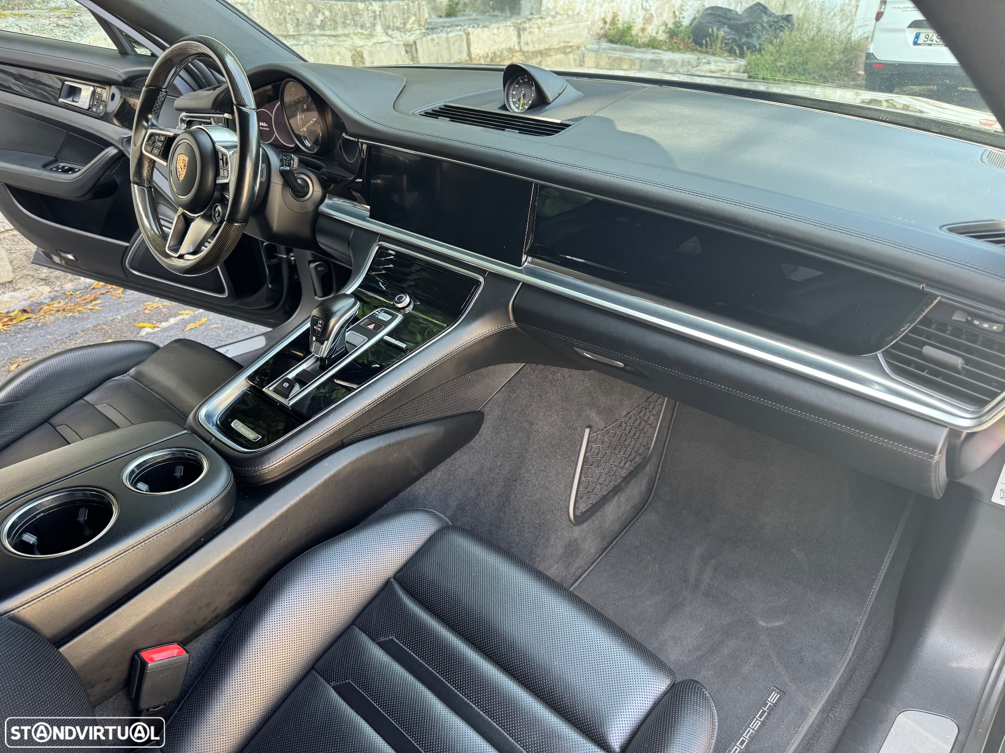 Porsche Panamera Sport Turismo 4 E-Hybrid - 23