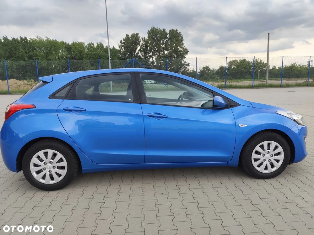 Hyundai i30 blue 1.4 Classic - 25