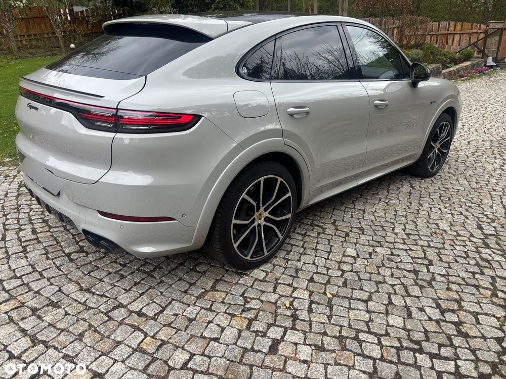 Porsche Cayenne Platinum Edition - 3