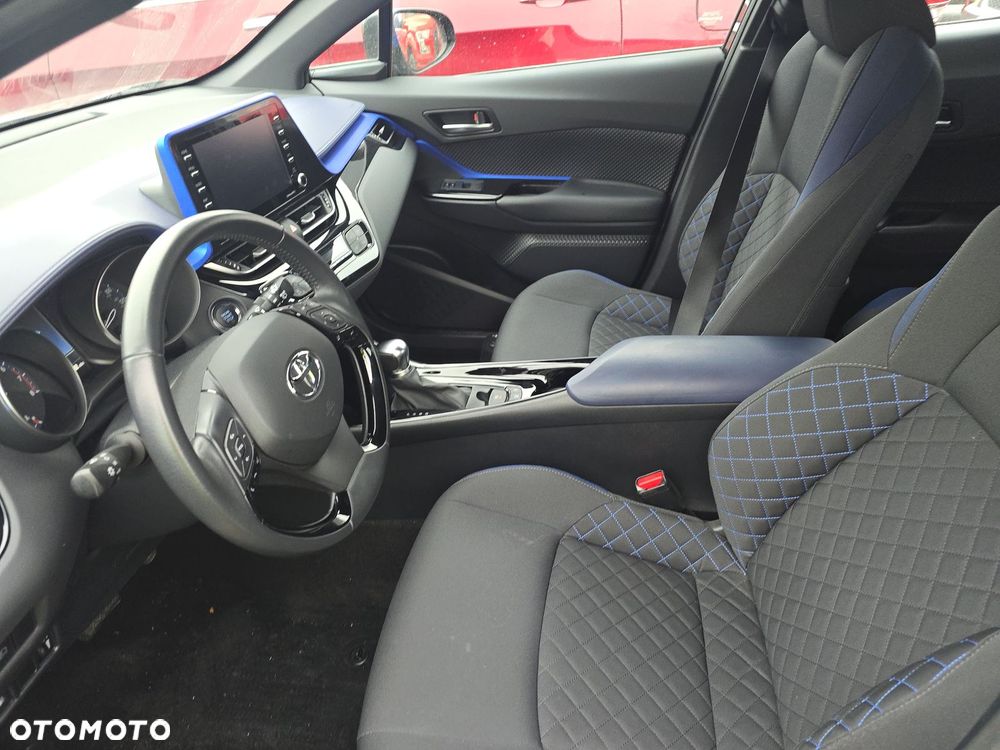 Toyota C-HR - 6