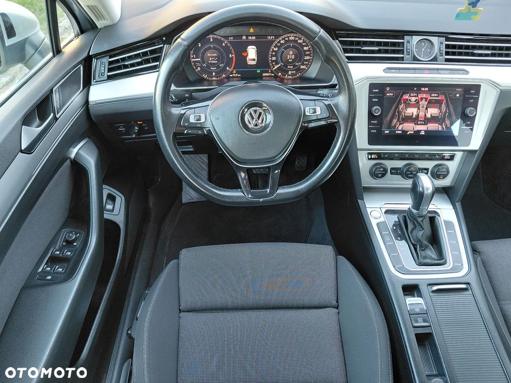 Volkswagen Passat 2.0 TDI SCR Comfortline DSG - 22