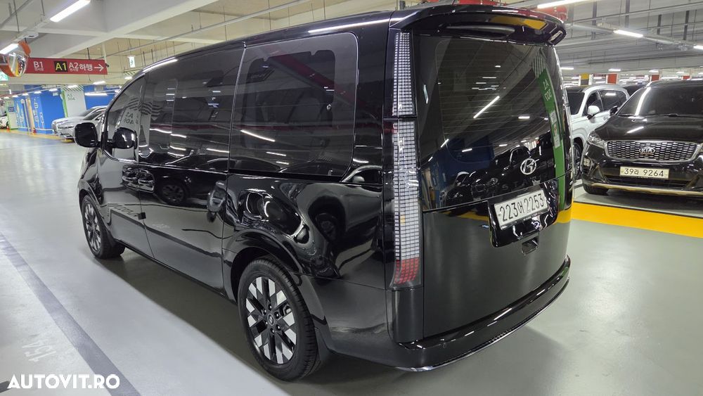 Hyundai Staria - 4