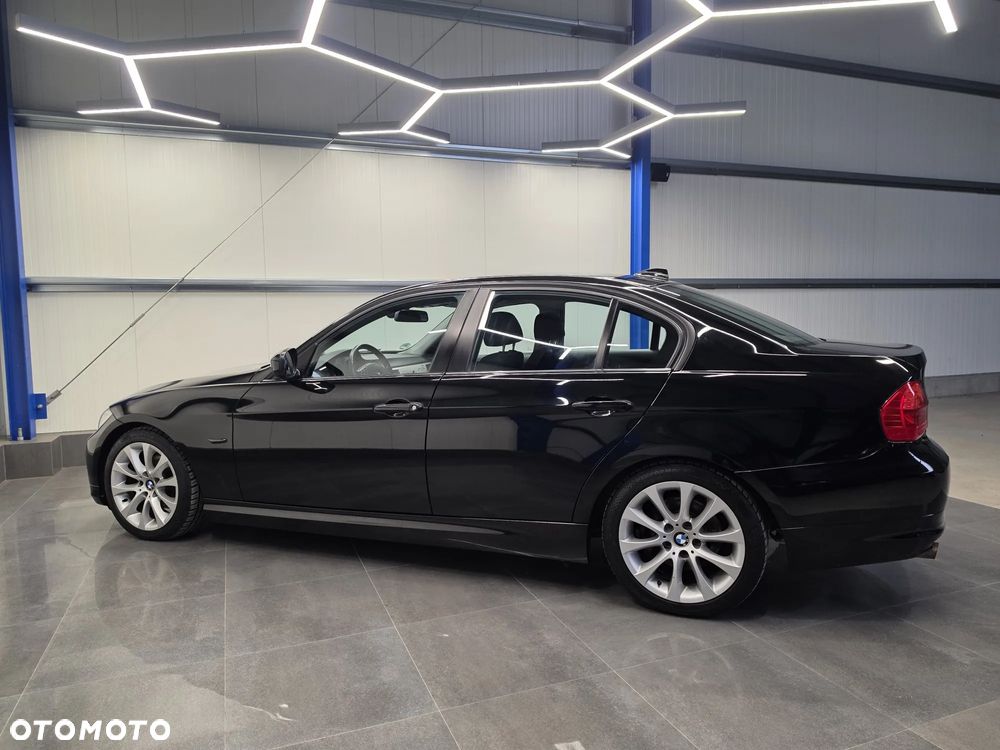 BMW Seria 3 318i Edition Exclusive - 11