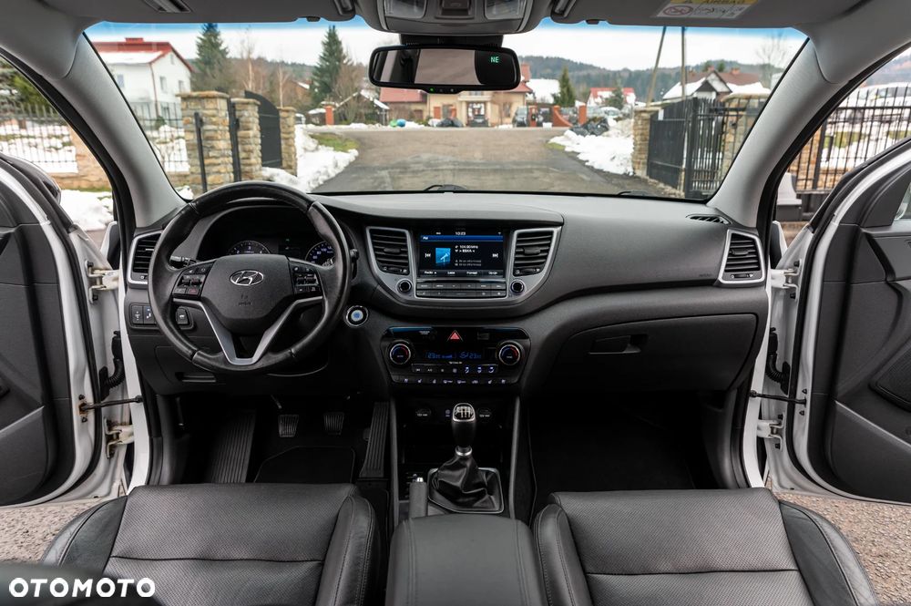 Hyundai Tucson 2.0 CRDi 4WD Passion Plus - 23
