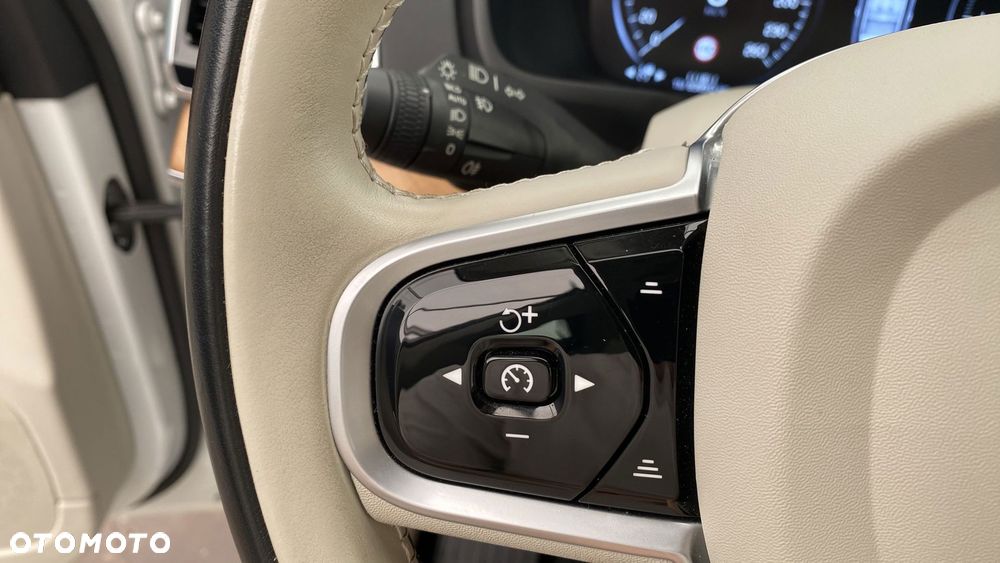 Volvo XC 90 B5 D AWD Inscription - 22