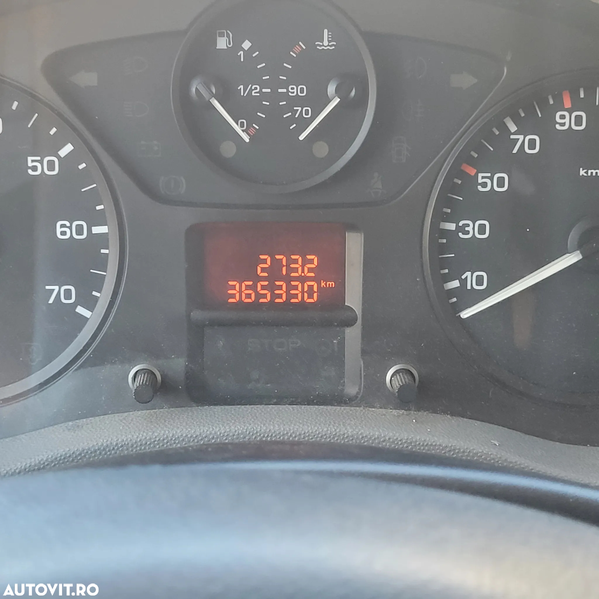 Peugeot Expert - 8