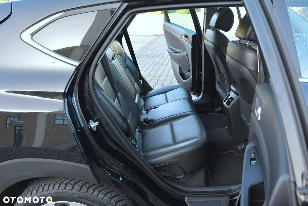 Hyundai Tucson 2.0 CRDI 4WD Automatik Premium - 14