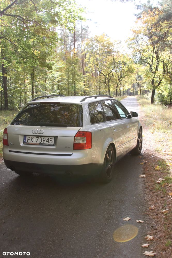 Audi A4 Avant 2.4 - 5