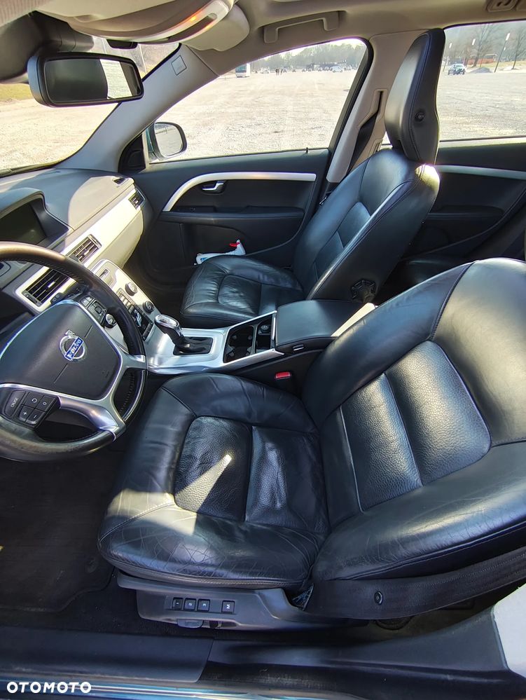 Volvo V70 D3 Geartronic Summum - 12