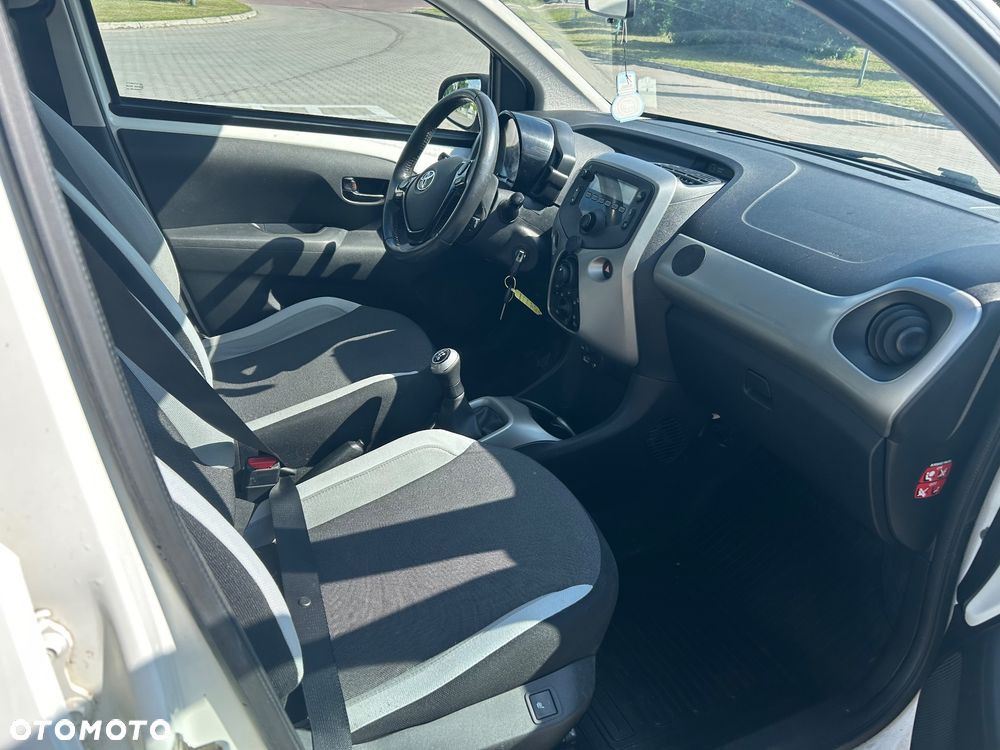 Toyota Aygo 1.0 VVT-i Sprint EU6 - 8
