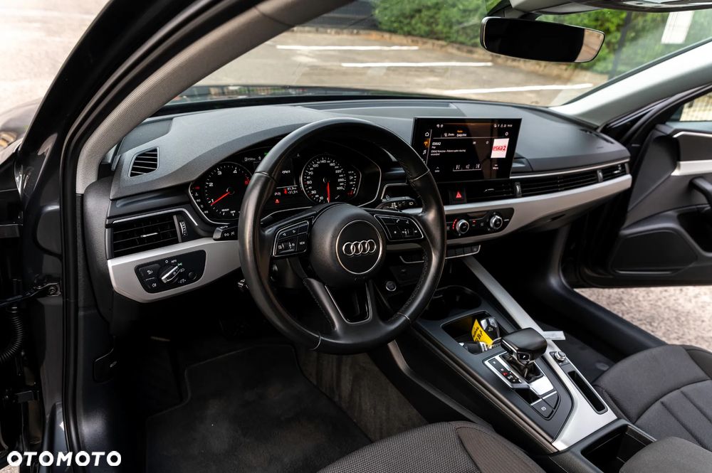 Audi A4 Avant 2.0 TDI ultra S tronic design - 30