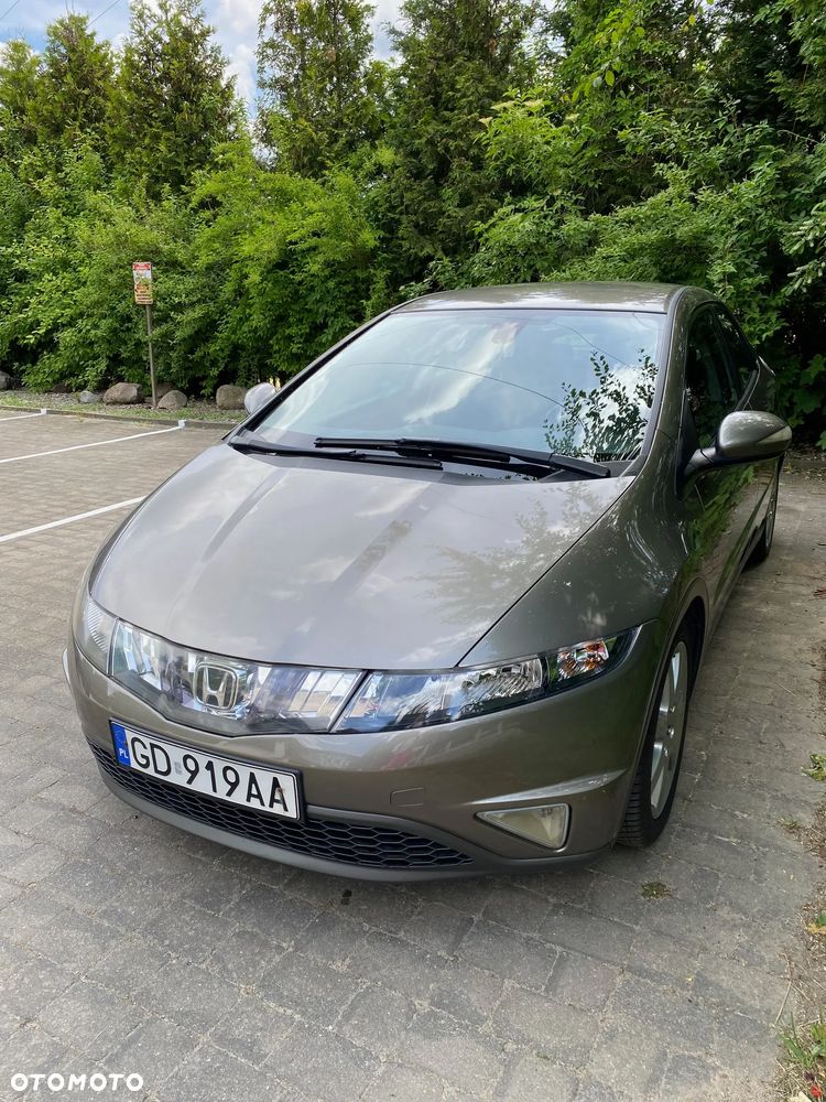 Honda Civic 1.8 Comfort - 3