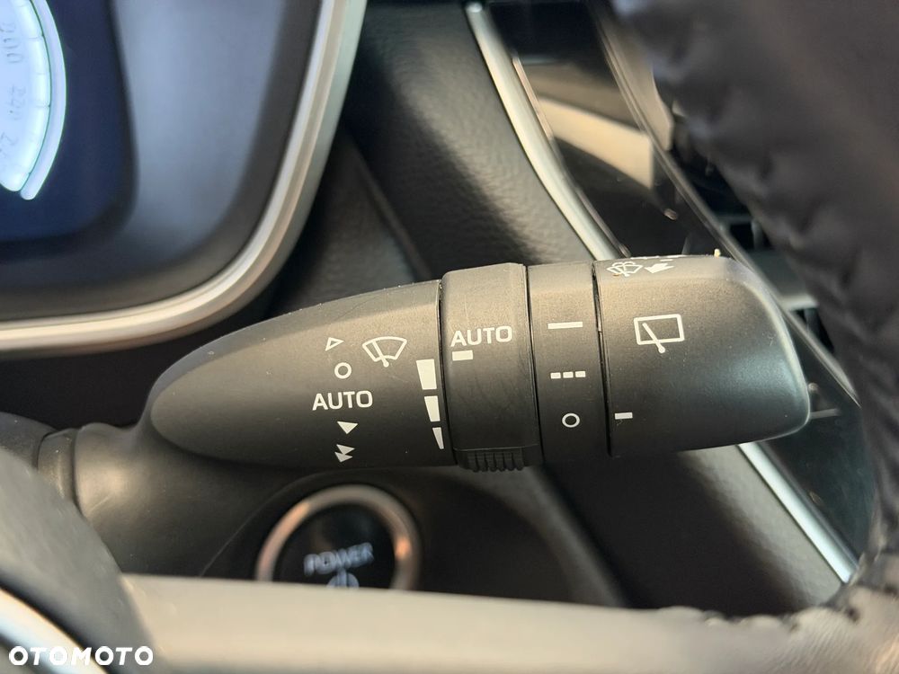 Toyota Corolla Cross 2.0 Hybrid Comfort - 17