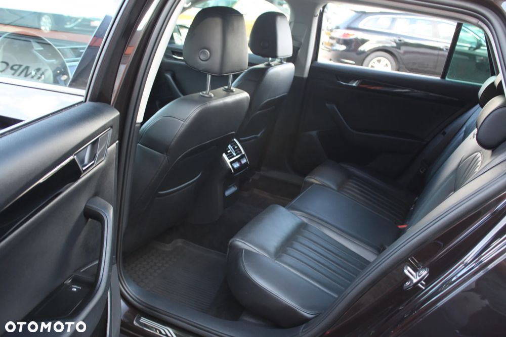 Skoda Superb 2.0 TDI 4x4 L&K DSG - 38