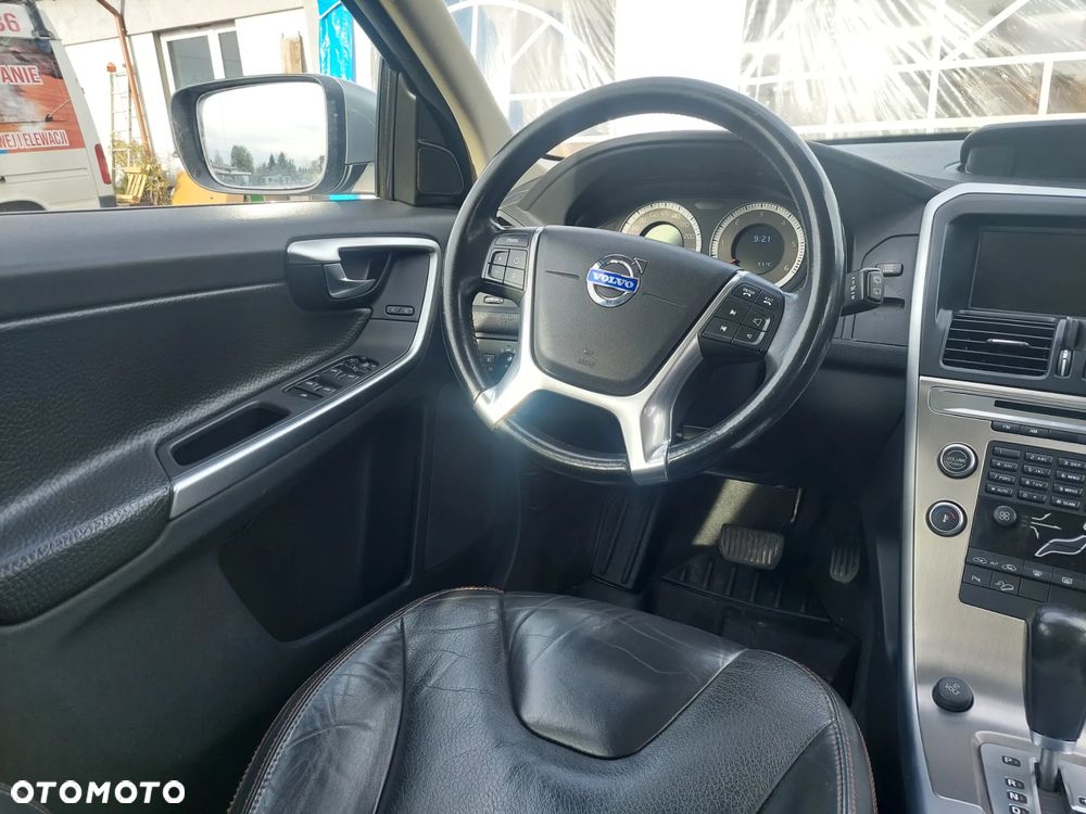 Volvo XC 60 D5 AWD - 17