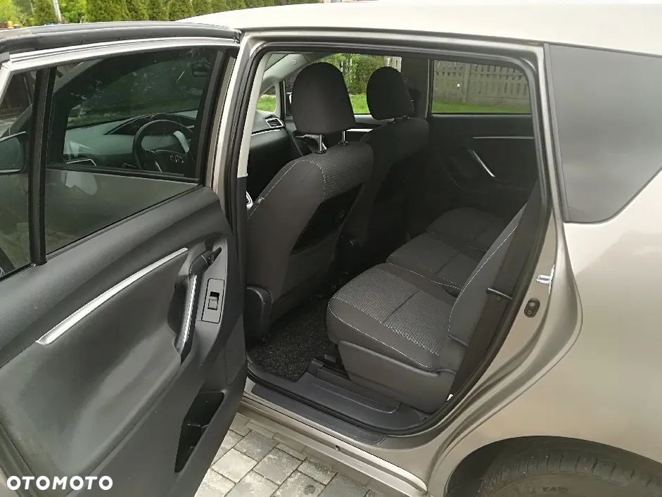 Toyota Verso 1.6 D-4D Premium - 12