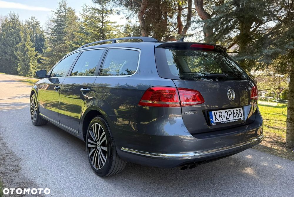 Volkswagen Passat 2.0 TDI Highline DSG - 10