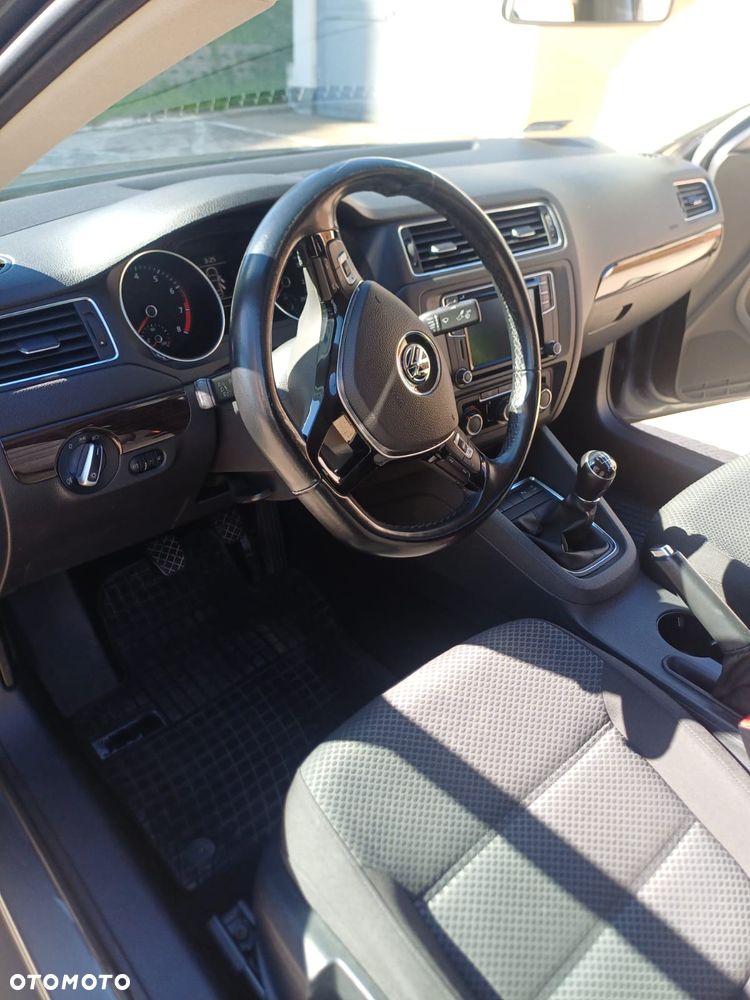 Volkswagen Jetta 1.4 TSI BMT Comfortline - 1
