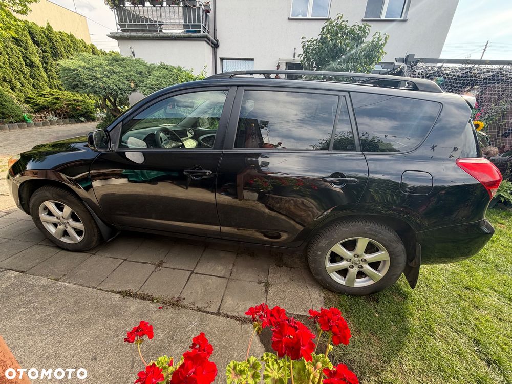 Toyota RAV4 - 2