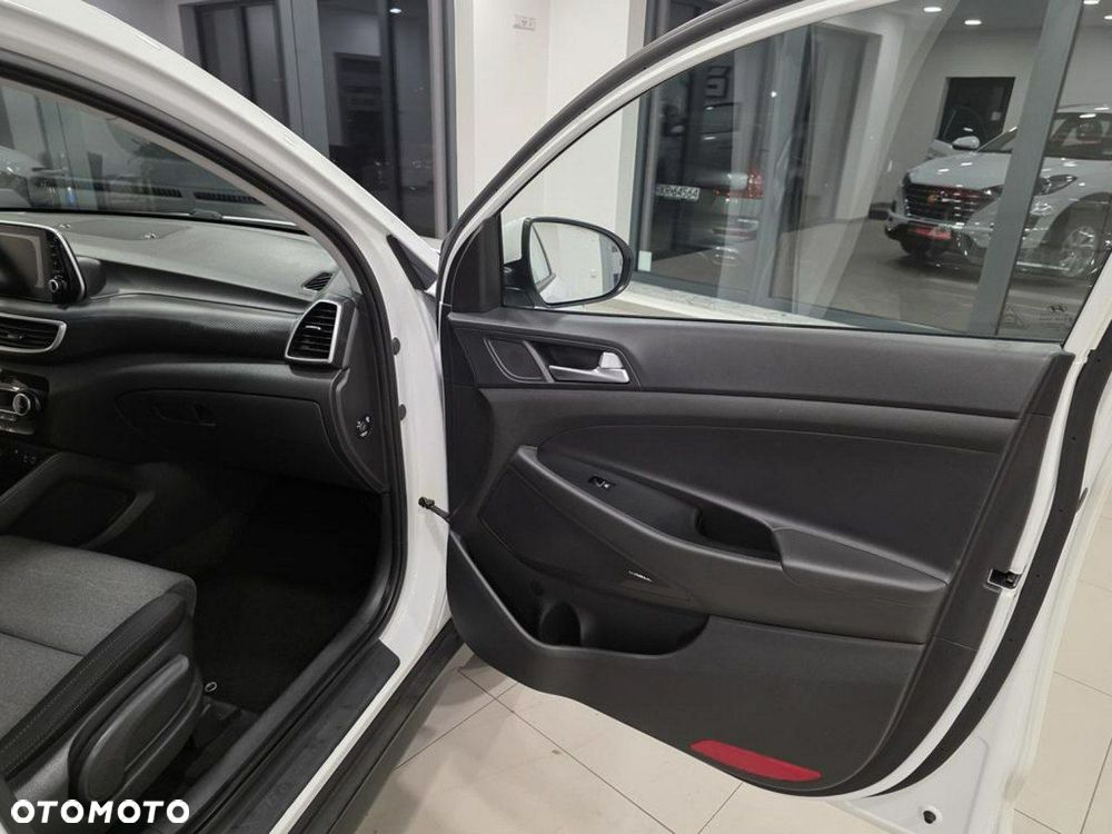 Hyundai Tucson 1.6 GDI BlueDrive Style 2WD - 17