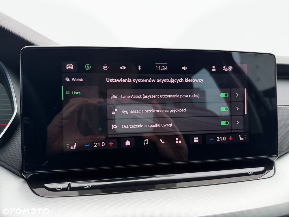 Skoda Octavia 1.5 TSI mHEV Selection DSG - 27