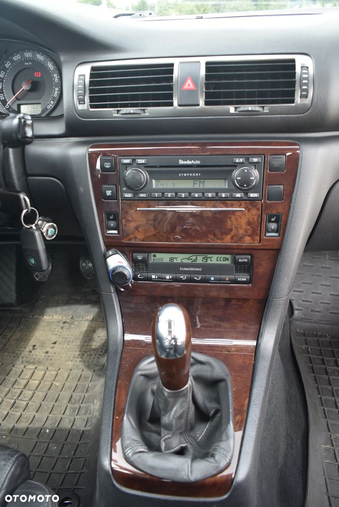 Skoda Superb 2.0 TDI DPF Platinum - 9