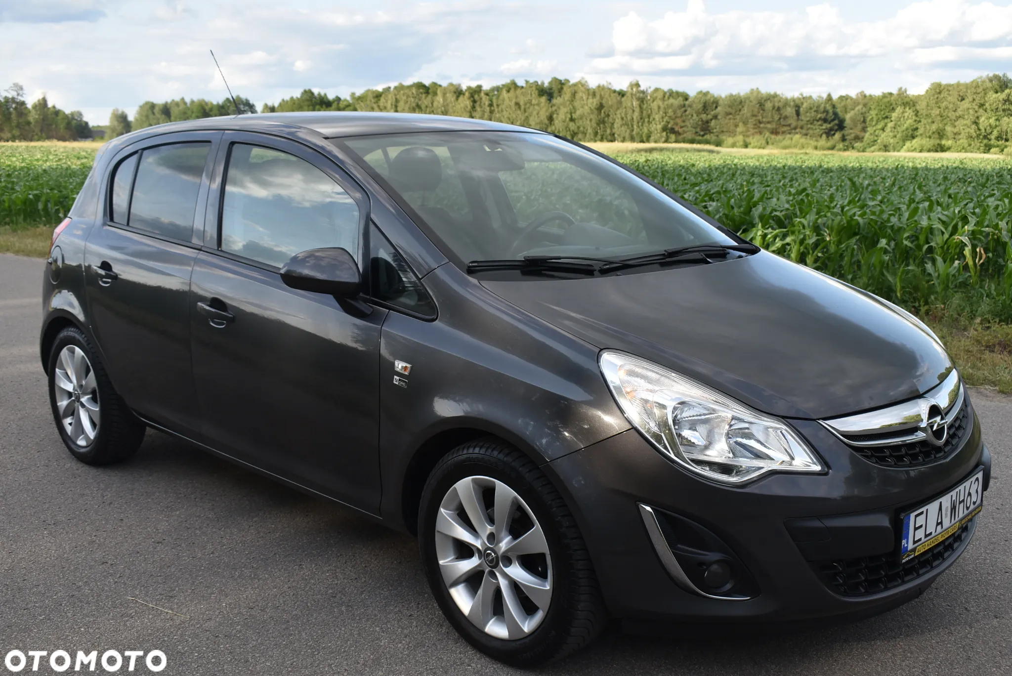 Opel Corsa 1.4 16V 150 Jahre - 14