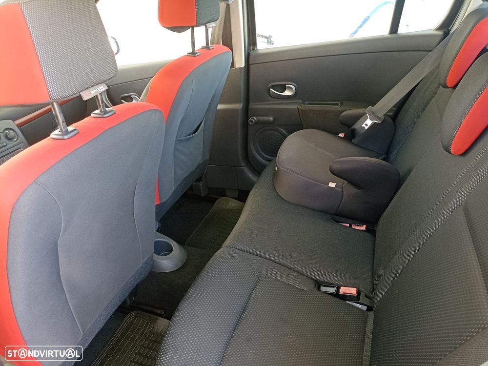 Renault Clio 1.2 16V Rip Curl - 5