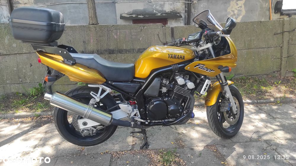 Yamaha FZS - 8