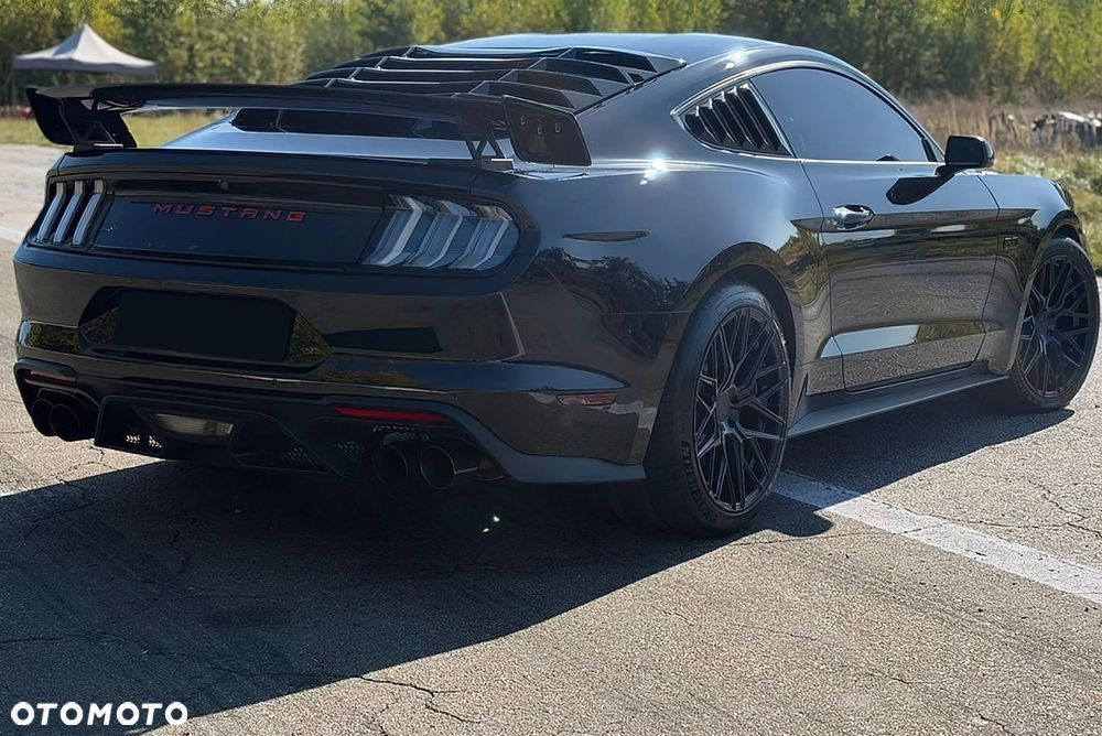 Ford Mustang - 6