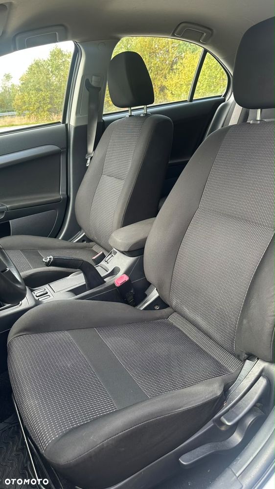 Mitsubishi Lancer 1.6 Invite - 14