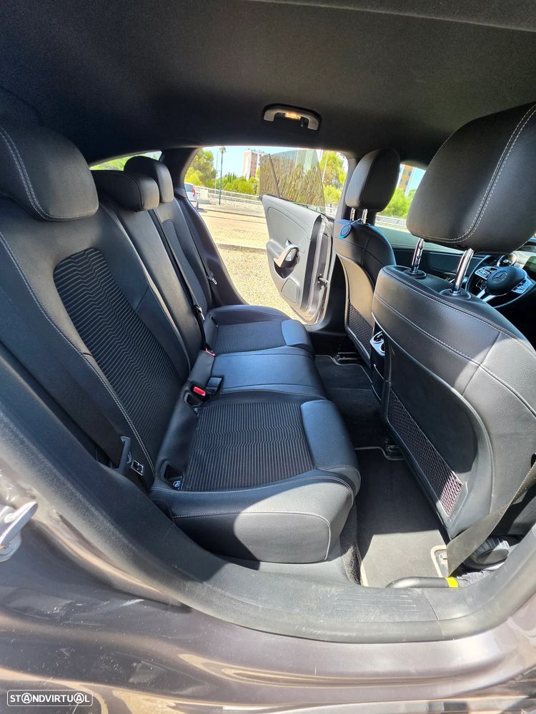 Mercedes-Benz CLA 180 - 13