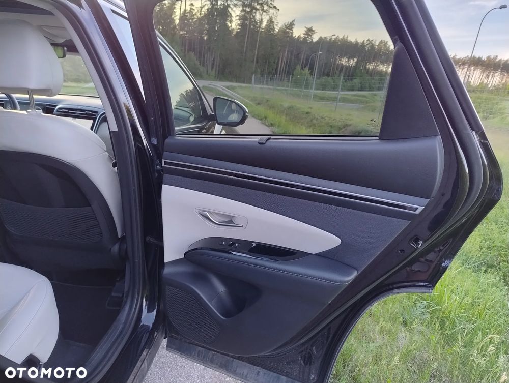 Hyundai Tucson 1.6 T-GDi HEV Platinum 4WD - 37