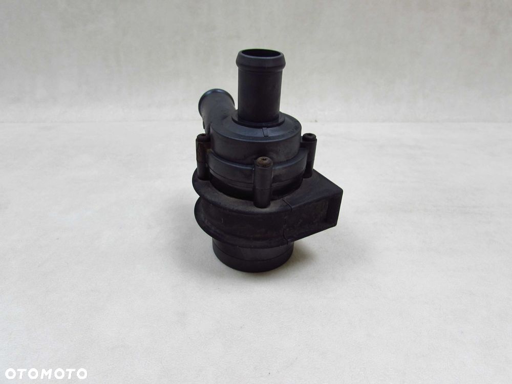 VOLVO C30 S40 V50 S60 II V60 XC 1.6 D2 2.0 10- POMPA PLYNU DODATKOWA OBIEGU 703715000 - 3
