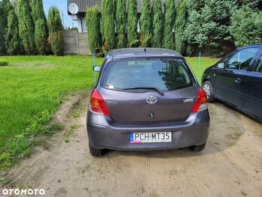Toyota Yaris 1.0 Active - 19