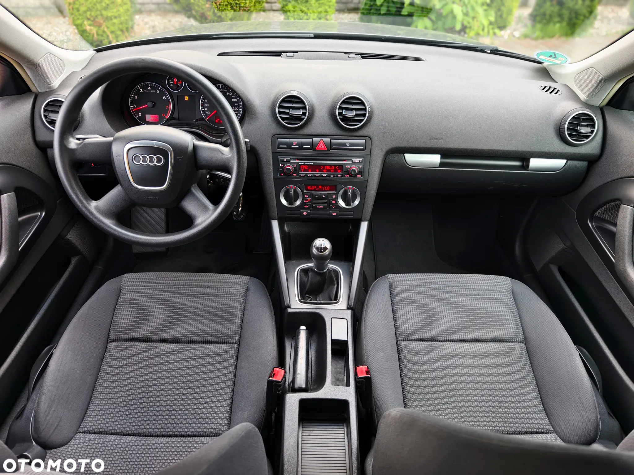 Audi A3 1.6 Attraction - 8