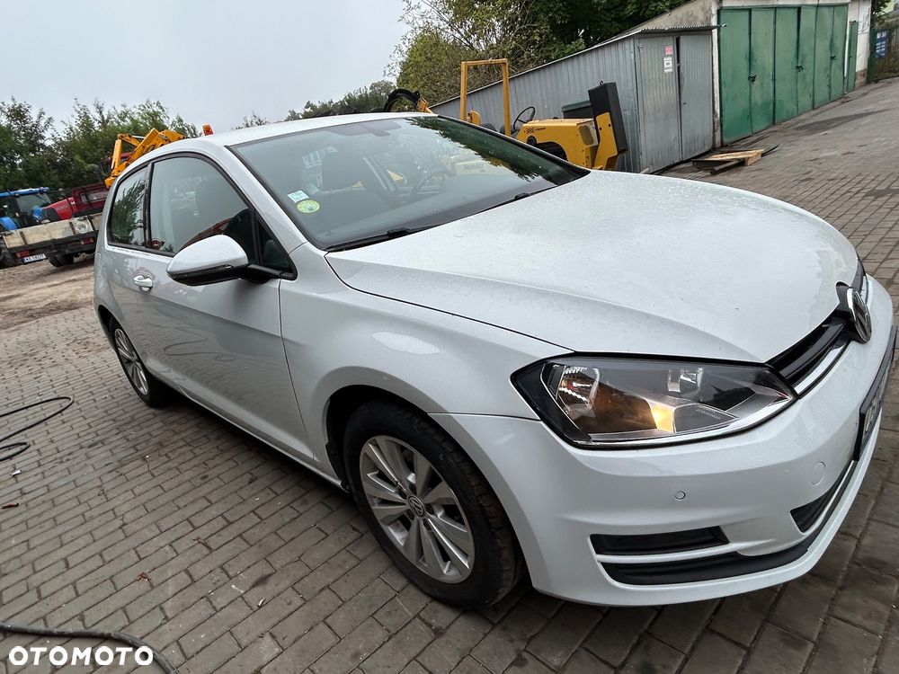 Volkswagen Golf 1.6 TDI DPF BlueMotion - 10