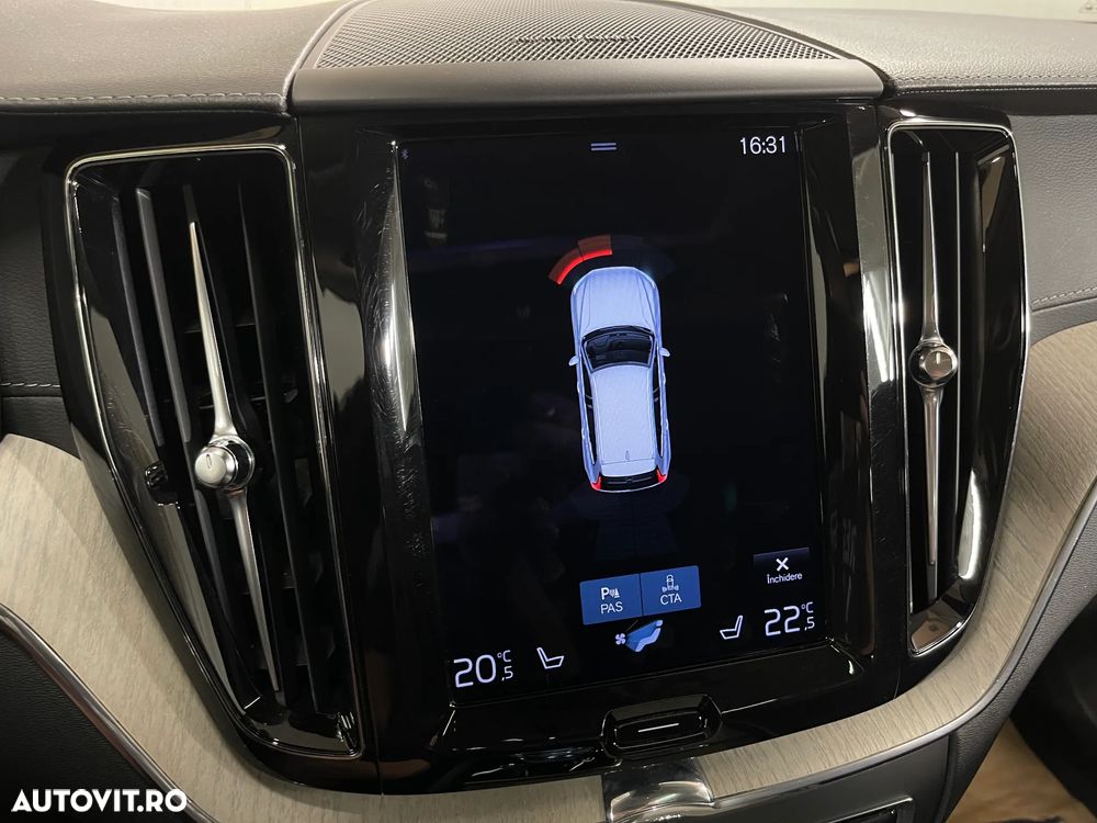 Volvo XC 60 Recharge T8 Twin Engine eAWD Inscription - 17