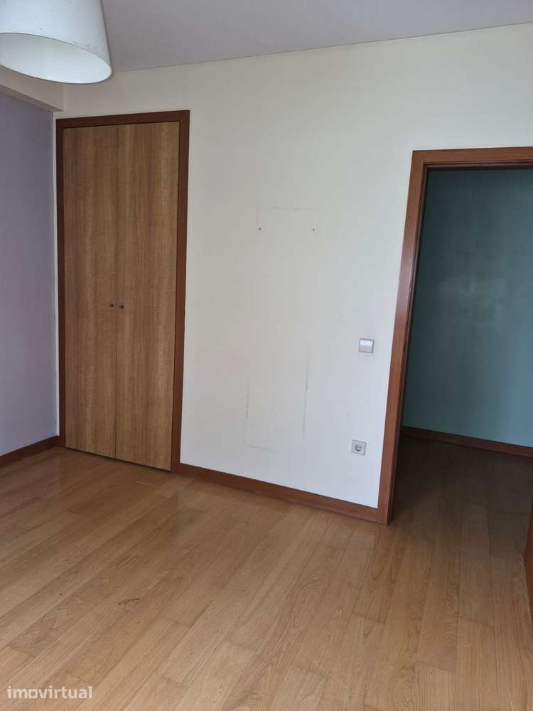 Comprar T2 com Lugar Garagem na Trofa - Grande imagem: 5/14