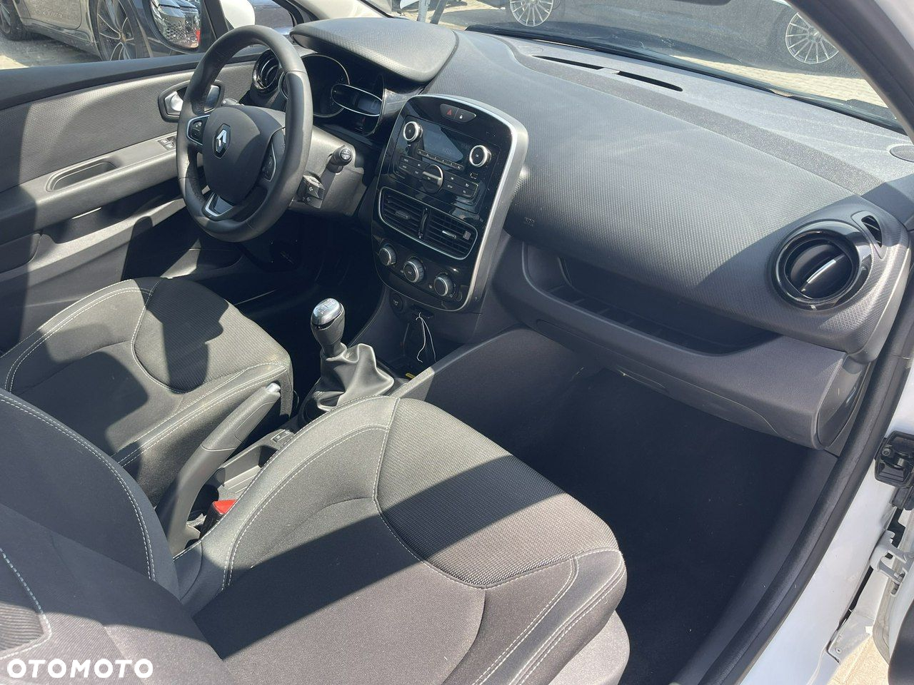 Renault Clio Grandtour 1.2 16V 75 Life - 10