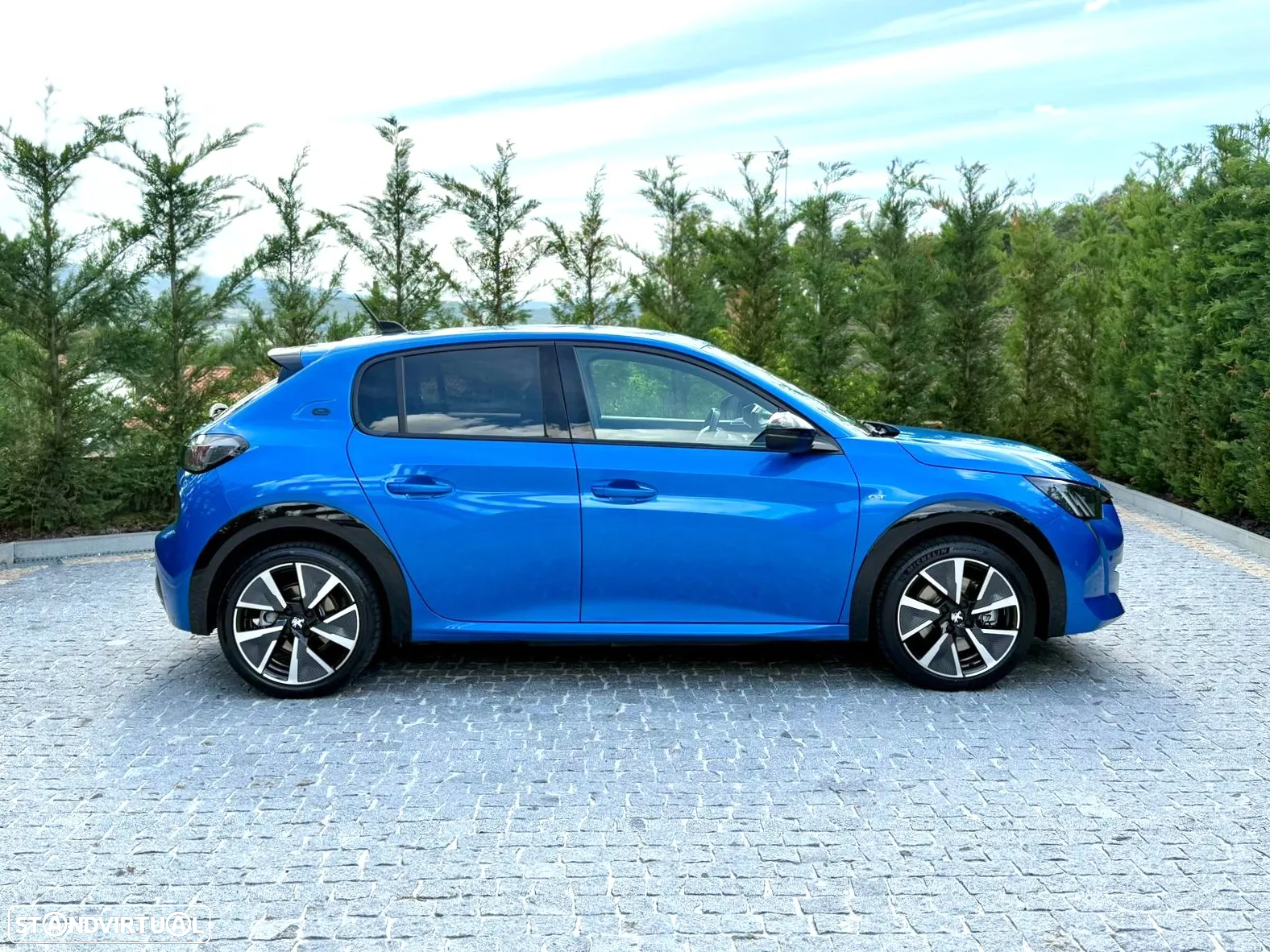 Peugeot e-208 50 kWh GT Line - 3
